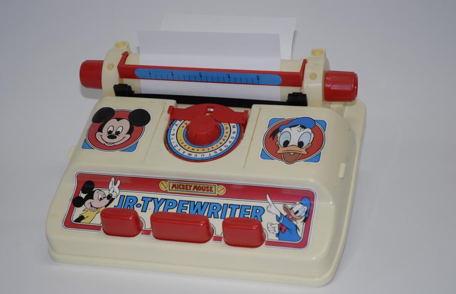 Walt Disney&#039;s Mickey Mouse Jr. Typewriter