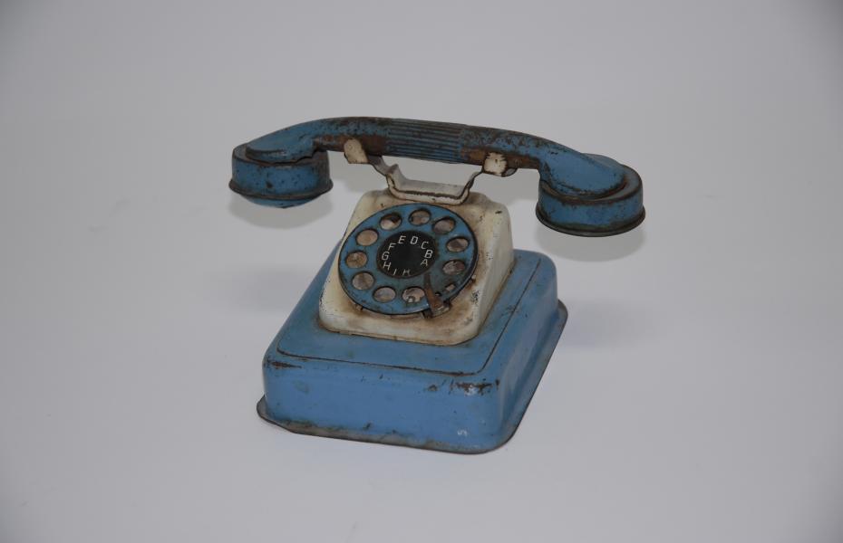 Blaues Blechtelefon