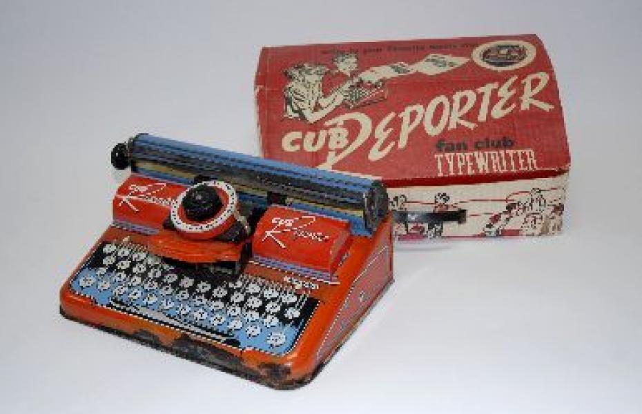 Cub Reporter Fan Club Typewriter